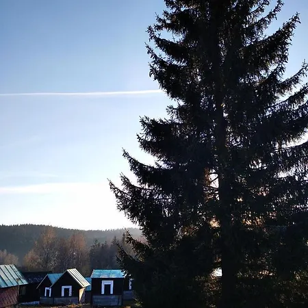 אתר קמפינג Retro Pod Boubinem *